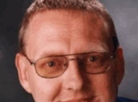 Sigbert Klinke, Alman hukuk literatüründe özellikle kamu hukuku, anayasa hukuku, idare hukuku ve hukuk eğitimi alanlarında kaleme aldığı eserlerle tanınan hukukçu, akademisyen ve yazardır. Hazırladığı ders kitapları, akademik yayınları ve hukuki incelemeleri sayesinde Alman hukuk eğitimine katkıda bulunan isimler arasında yer almaktadır.