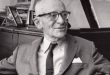 Mario Castelnuovo-Tedesco, klasik müzik ile sinema müziği arasında köprü kuran önemli sanatçılar arasında yer alır. İtalyan kökenli besteci ve piyanist, özellikle klasik gitar repertuvarına kazandırdığı yüzlerce eserle tanınırken; Hollywood'da film müziği alanında yaptığı çalışmalarla da uluslararası ün kazanmıştır.