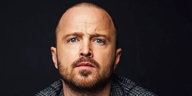 Hollywood'un son yirmi yılda yetiştirdiği en başarılı oyuncular arasında gösterilen Aaron Paul, özellikle Breaking Bad dizisinde canlandırdığı Jesse Pinkman karakteriyle dünya çapında büyük bir üne kavuşmuştur. Doğal oyunculuğu, güçlü duygusal performansları ve karakterlerine kattığı samimiyet sayesinde televizyon tarihinin en sevilen isimlerinden biri hâline gelen Paul, kariyeri boyunca televizyon dizileri, sinema filmleri, animasyon projeleri ve video oyunlarında da başarılı çalışmalara imza atmıştır.