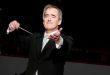 Klasik müzik dünyasının saygın orkestra şeflerinden biri olan James Conlon, opera ve senfoni repertuvarındaki derin bilgisi, tarihî eserlerin yeniden keşfedilmesine yaptığı katkılar ve uzun soluklu sanat kariyeriyle uluslararası alanda tanınan bir müzisyendir.