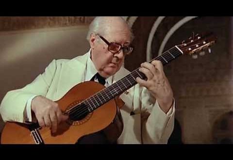 Klasik gitar tarihinin en büyük isimlerinden biri olan Andrés Segovia, modern klasik gitarın gelişiminde ve dünya çapında saygın bir konser enstrümanı hâline gelmesinde belirleyici rol oynayan sanatçılardan biridir. 20. yüzyıl boyunca verdiği konserler, yaptığı kayıtlar, yetiştirdiği öğrenciler ve yeni eserlerin bestelenmesine öncülük etmesi sayesinde Segovia, yalnızca üstün bir gitar virtüözü değil, aynı zamanda klasik gitarın yeniden doğuşunu sağlayan öncü bir müzik insanı olarak kabul edilmektedir.