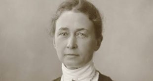 20. yüzyılın sonlarına doğru yapılan araştırmalar, bu anlatıyı kökten değiştiren önemli bir ismi yeniden gündeme taşımıştır: Hilma af Klint. İsveçli ressam Hilma af Klint, soyut resimler üretmeye birçok ünlü modernist sanatçıdan yıllar önce başlamış ve geliştirdiği özgün görsel dil sayesinde günümüzde modern sanat tarihinin en önemli öncülerinden biri olarak kabul edilmiştir.