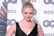 İngiliz oyuncu Maisie Williams, genç yaşta başladığı oyunculuk kariyerinde uluslararası başarıya ulaşmayı başaran isimlerden biridir. Henüz 12 yaşındayken HBO'nun fenomen dizisi Game of Thrones kadrosuna katılarak Arya Stark karakterini canlandıran Williams, etkileyici performansıyla milyonlarca izleyicinin beğenisini kazanmıştır. Fantastik dizilerden bağımsız filmlere, animasyon seslendirmelerinden tiyatro sahnesine kadar geniş bir alanda çalışan başarılı oyuncu, günümüz İngiliz sinema ve televizyon dünyasının öne çıkan genç yıldızlarından biri olarak kabul edilmektedir.