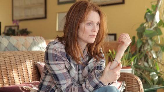 Hollywood'un en saygın ve en yetenekli oyuncularından biri olarak kabul edilen Julianne Moore, etkileyici oyunculuk performansları, güçlü karakter yorumları ve cesur rol seçimleriyle dünya sinemasının önde gelen isimlerinden biridir.