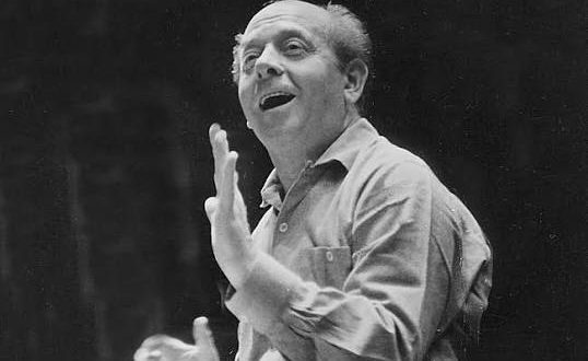 Klasik müzik tarihinde uzun soluklu kariyeri, kusursuz orkestra yönetimi ve zengin diskografisiyle öne çıkan Eugene Ormandy, 20. yüzyılın en etkili Kapellmeister ve orkestra şeflerinden biri olarak kabul edilir. Yaklaşık yarım asır boyunca yönettiği Philadelphia Orchestra, onun liderliğinde dünyanın en seçkin senfoni orkestralarından biri hâline gelmiş ve "Philadelphia Sound" olarak bilinen kendine özgü orkestra tınısı uluslararası müzik çevrelerinde büyük saygı kazanmıştır.