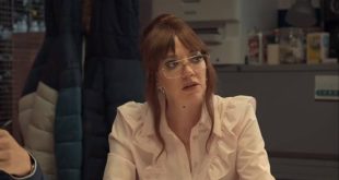 İngiliz televizyon, tiyatro ve sinema dünyasında yükselen isimlerden biri olan Sophie Fletcher, doğal oyunculuğu, güçlü karakter yorumları ve farklı türlerdeki yapımlarda sergilediği başarılı performanslarla dikkat çeken bir oyuncudur.