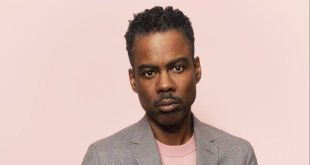 Modern Amerikan stand-up komedisinin en önemli temsilcileri arasında gösterilen Chris Rock, keskin gözlem gücü, cesur toplumsal eleştirileri ve kendine özgü anlatım tarzıyla dünya çapında tanınan bir komedyen, oyuncu, senarist, yapımcı ve yönetmendir.