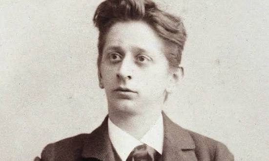 Alexander von Zemlinsky, hem besteci hem de orkestra şefi kimliğiyle Avrupa müzik tarihinde derin izler bırakmıştır. Geç Romantik dönem ile modern müzik anlayışı arasında köprü kuran Zemlinsky, özellikle senfonik eserleri, operaları, liedleri ve oda müziği çalışmalarıyla dikkat çeker. Yaşadığı dönemde Gustav Mahler, Arnold Schoenberg, Alban Berg ve Anton Webern gibi önemli isimlerle aynı sanat çevresinde bulunan besteci, Viyana müzik geleneğinin gelişiminde önemli rol oynamıştır.