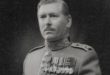 İngiliz Ordusu'nun 20. yüzyıldaki önemli komutanları arasında gösterilen Tümgeneral Sir John Swinton of Kimmerghame, uzun yıllara yayılan askerî kariyeri, liderlik vasıfları ve kamu hizmetindeki çalışmalarıyla Birleşik Krallık tarihinin saygın askerlerinden biri olarak kabul edilmektedir.