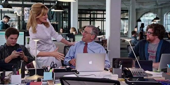 2015 yılında vizyona giren The Intern (Stajyer), usta yönetmen ve senarist Nancy Meyers imzasını taşıyan, komedi ve dram unsurlarını başarılı bir şekilde harmanlayan yapımlardan biridir. Başrollerinde sinema tarihinin en önemli oyuncularından Robert De Niro ile Oscar ödüllü oyuncu Anne Hathaway'in yer aldığı film, kuşaklar arası iletişim, iş hayatı, liderlik, dostluk ve yaşamın ikinci baharı gibi evrensel temaları sıcak ve samimi bir anlatımla ele alır.