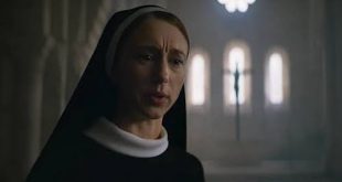 Sinema ve televizyon dünyasında genç yaşta elde ettiği başarılarla dikkat çeken Anna Popplewell, özellikle Narnia Günlükleri film serisinde canlandırdığı Susan Pevensie karakteri sayesinde uluslararası üne kavuşan İngiliz oyunculardan biridir. Çocuk yaşta başladığı oyunculuk kariyerini yıllar içinde istikrarlı bir şekilde sürdüren Popplewell, fantastik sinemanın yanı sıra dönem dizileri, dram yapımları ve bağımsız filmlerdeki performanslarıyla da adından söz ettirmiştir.