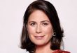 Maura Tierney, özellikle televizyon dramaları ve bağımsız sinemadaki başarılı performanslarıyla tanınan Amerikalı oyuncudur. Uzun yıllara yayılan kariyerinde komedi, dram, romantik yapımlar ve suç dizileri gibi farklı türlerde çalışan Tierney; doğal oyunculuk tarzı, karakterlerinin psikolojik yönlerini öne çıkaran performansları ve televizyon dünyasındaki güçlü varlığıyla dikkat çekmiştir.