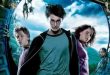 Harry Potter ve Azkaban Tutsağı, 2004 yılında vizyona giren ve J.K. Rowling'in aynı adlı romanından sinemaya uyarlanan, Harry Potter film serisinin üçüncü halkasıdır. Yönetmen koltuğunda Alfonso Cuarón'un oturduğu yapım, önceki iki filme kıyasla daha karanlık, daha atmosferik ve karakter gelişimine daha fazla önem veren bir anlatı sunar. Senaryosu Steve Kloves tarafından kaleme alınan filmde Daniel Radcliffe, Rupert Grint ve Emma Watson üçlüsünün yanı sıra Gary Oldman, David Thewlis, Michael Gambon, Alan Rickman, Maggie Smith, Emma Thompson ve Timothy Spall gibi güçlü oyuncular yer alır.