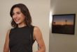 Amerikalı oyuncu Ashley Reyes, son yıllarda televizyon dünyasında adını daha geniş kitlelere duyuran yetenekli oyunculardan biridir. Özellikle The CW ekranlarında yayınlanan Walker dizisinde canlandırdığı Cassie Perez karakteriyle tanınan Reyes, oyunculuk kariyerini yalnızca televizyon dizileriyle sınırlamayan çok yönlü bir sanatçıdır.