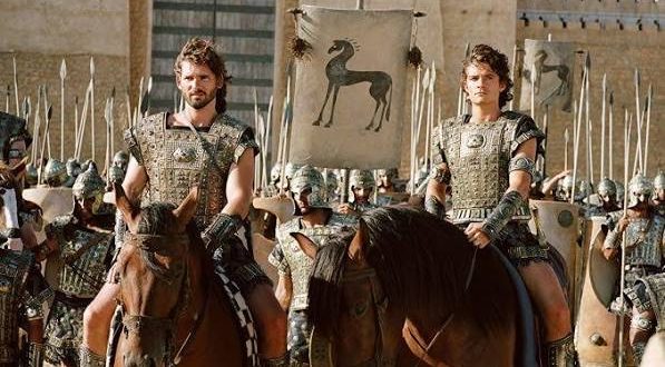 Truva (Troy), 2004 yılında sinemalarda gösterime giren ve antik dünyanın en ünlü savaş anlatılarından Truva Savaşı'nı Hollywood'un görkemli sinema anlayışıyla yeniden yorumlayan epik bir yapımdır. Yönetmen koltuğunda Wolfgang Petersen'in oturduğu filmin senaryosu David Benioff tarafından yazılmıştır. Başrollerde ise Brad Pitt, Eric Bana, Orlando Bloom, Diane Kruger, Peter O'Toole, Sean Bean, Brian Cox ve Brendan Gleeson gibi tanınmış oyuncular yer alır.