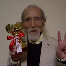 Masaya Takahashi, Japonya'nın tiyatro ve sinema dünyasında özellikle oyunculuk ve yönetmenlik çalışmalarıyla tanınan sanatçılardan biridir. Sahne sanatlarının güçlü bir gelenek oluşturduğu Japonya'da kariyerini tiyatro merkezli sürdüren Takahashi, aynı zamanda sinema ve seslendirme projelerinde de yer almıştır. Adı, özellikle Japonya'nın savaş sonrası dönemde gelişen modern tiyatro hareketleri ve Shingeki geleneğiyle birlikte anılan sanatçılar arasında dikkat çeker.