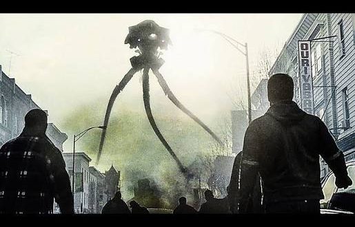 Bilim kurgu edebiyatının en önemli eserlerinden biri olan H.G. Wells imzalı The War of the Worlds, 1898 yılında yayımlandığından bu yana sinema ve televizyon dünyasının en fazla yeniden yorumlanan hikâyelerinden biri olmayı sürdürüyor. Uzaylı istilası, insanlığın hayatta kalma mücadelesi ve teknolojik açıdan üstün bir düşman karşısındaki çaresizlik gibi temaları merkeze alan eser, farklı dönemlerin toplumsal kaygılarına göre yeniden şekillendirilebiliyor.