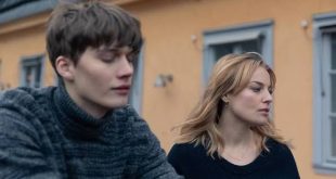 Love & Anarchy, özgün adıyla Kärlek & Anarki, 2020 yılında Netflix'te yayımlanan İsveç yapımı romantik komedi ve dram dizisidir. İlk bakışta merkezinde bir aşk hikâyesi bulunan eğlenceli bir yapım izlenimi veren dizi, ilerleyen bölümlerde modern yaşamın birey üzerindeki baskılarını, iş hayatındaki değişimi, evlilik kurumunu, kariyer beklentilerini ve özgür olma arzusunu daha belirgin biçimde gündeme getirir.