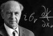 Werner Heisenberg, 20. yüzyılın en önemli teorik fizikçilerinden biri ve kuantum mekaniğinin kurucuları arasında yer alan Alman bilim insanıdır. Tam adı Werner Karl Heisenberg olan fizikçi, özellikle 1925 yılında geliştirdiği matris mekaniği, 1927'de ortaya koyduğu belirsizlik ilkesi ve atom altı dünyanın klasik fizik kurallarıyla açıklanamayacağını gösteren çalışmalarıyla tanınır.