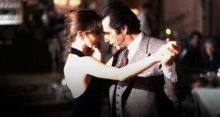 Kadın Kokusu (Scent of a Woman), 1992 yılında Martin Brest tarafından yönetilen ve başrolündeki Al Pacino'nun unutulmaz oyunculuğuyla sinema tarihine geçen güçlü bir dram filmidir. Giovanni Arpino'nun eserinden uyarlanan ve 1974 tarihli İtalyan yapımı Profumo di donna filminin yeniden çevrimi olan yapım, ilk bakışta birbirinden tamamen farklı iki insanın tesadüfi birlikteliğini anlatıyor gibi görünür.
