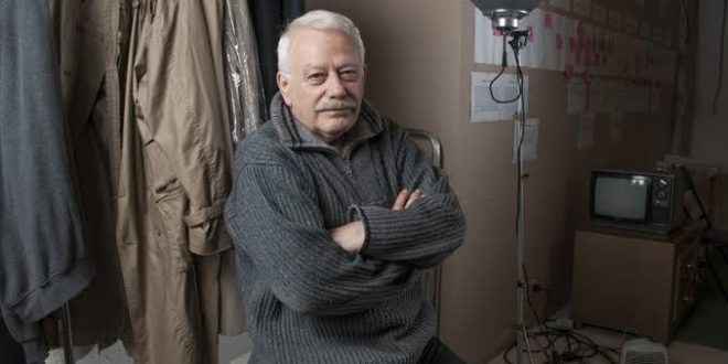 Jevgeņijs Paškēvičs, Letonya sinemasının kendine özgü anlatım biçimiyle öne çıkan yönetmenlerinden biridir. Yönetmenliğinin yanı sıra senarist ve yapımcı olarak da çalışmalar gerçekleştiren Paškēvičs, özellikle belgesel sinema ile sanat sinemasını bir araya getiren yaklaşımıyla dikkat çeker. Onun filmografisinde gündelik yaşamın gerçekliği, edebiyat, mitoloji, fantezi, psikoloji ve şiirsel görüntüler iç içe geçer.