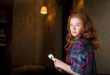 Amerikalı oyuncu ve manken Annalise Basso, çocuk yaşta başladığı oyunculuk kariyerini gençlik döneminde sinema ve televizyon projeleriyle geliştiren başarılı sanatçılardan biridir. Özellikle korku ve gerilim türündeki yapımlarda canlandırdığı karakterlerle dikkat çeken Basso, aynı zamanda televizyon dizilerindeki performanslarıyla da tanınmaktadır.