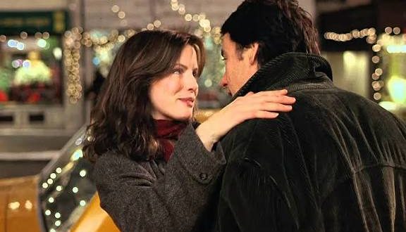 Tesadüf (Serendipity), 2001 yılında vizyona giren ve romantik komedi türünün kader, tesadüf ve aşk kavramlarını bir araya getiren sevilen örneklerinden biridir. Yönetmenliğini Peter Chelsom'un üstlendiği, senaryosunu Marc Klein'ın kaleme aldığı filmde John Cusack ve Kate Beckinsale başrolleri paylaşır.