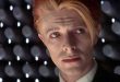 The Man Who Fell to Earth, Türkçe adıyla Dünyaya Düşen Adam, tam olarak bu düşünceden hareket eden bir bilimkurgu drama dizisi. Walter Tevis'in 1963 yılında yayımlanan aynı adlı romanından esinlenen yapım, aynı zamanda Nicolas Roeg tarafından yönetilen ve David Bowie'nin başrolünde yer aldığı 1976 tarihli kült filmle bağlantı kuruyor.