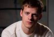 Amerikalı oyuncu Lucas Hedges, genç yaşta başladığı oyunculuk kariyerinde özellikle dramatik rollerdeki güçlü performanslarıyla dikkat çeken isimlerden biridir. Duygusal açıdan karmaşık karakterleri canlandırma konusundaki başarısı, onu Hollywood'un genç kuşağının öne çıkan oyuncuları arasına taşımıştır.