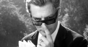 İtalyan sinemasının özellikle 1950'lerden 1980'lere uzanan döneminde bazı senaristler, yönetmenlerin arkasında görünmeyen ancak filmlerin düşünsel ve dramatik yapısında belirleyici rol oynayan sanatçılar olarak öne çıktı. Brunello Rondi de bu isimlerden biridir. Senaristliğinin yanı sıra yönetmenlik, yazarlık ve sinema araştırmacılığı yapan Rondi, Federico Fellini'nin en önemli yaratıcı çalışma arkadaşlarından biri olarak sinema tarihindeki yerini aldı.