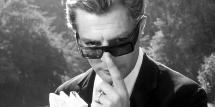 İtalyan sinemasının özellikle 1950'lerden 1980'lere uzanan döneminde bazı senaristler, yönetmenlerin arkasında görünmeyen ancak filmlerin düşünsel ve dramatik yapısında belirleyici rol oynayan sanatçılar olarak öne çıktı. Brunello Rondi de bu isimlerden biridir. Senaristliğinin yanı sıra yönetmenlik, yazarlık ve sinema araştırmacılığı yapan Rondi, Federico Fellini'nin en önemli yaratıcı çalışma arkadaşlarından biri olarak sinema tarihindeki yerini aldı.