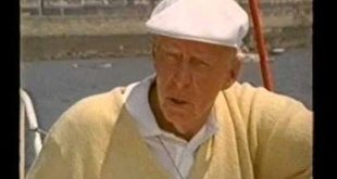Howard Hawks, klasik Hollywood döneminin en önemli yönetmenlerinden biri olarak kabul edilen Amerikalı sinemacı, yapımcı ve senaristtir. Western, gangster filmi, komedi, bilim kurgu, macera, savaş ve kara film gibi birbirinden farklı türlerde eserler veren Hawks, bütün bu çeşitliliğe rağmen kendine özgü bir sinema dili oluşturmayı başarmıştır. Yönetmenin filmlerinde özellikle profesyonellik, arkadaşlık, dayanışma, rekabet, bireysel özgürlük ve güçlü karakterler arasındaki ilişkiler öne çıkar.