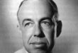 Roy Webb, Hollywood'un klasik döneminde film müziğinin gelişimine önemli katkılarda bulunan Amerikalı bestecilerden biridir. Özellikle korku, gerilim, kara film, romantik drama ve gizem türlerindeki yapımlar için hazırladığı müziklerle tanınan Webb, kariyeri boyunca yüzlerce film ve televizyon projesine çeşitli şekillerde katkı sağlamıştır.