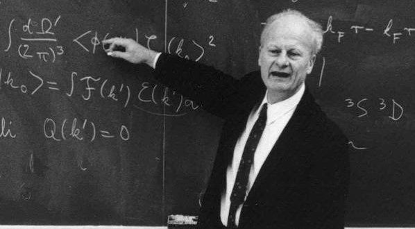 Hans Albrecht Bethe, 20. yüzyılın en önemli teorik fizikçilerinden biri olarak kabul edilen Alman asıllı Amerikalı bilim insanıdır. Kuantum mekaniği, nükleer fizik, astrofizik ve kuantum elektrodinamiği gibi farklı alanlarda yaptığı çalışmalarla modern fiziğin gelişimine önemli katkılar sağlamıştır. Özellikle yıldızların nasıl enerji ürettiğini açıklayan nükleer füzyon süreçlerini ortaya koyması, onu astrofiziğin temel isimlerinden biri haline getirmiştir.