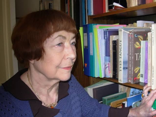Marie-Claire Bancquart, çağdaş Fransız edebiyatının şiir, deneme, roman ve edebiyat eleştirisi alanlarında üretim gerçekleştiren çok yönlü isimlerinden biridir. Şair kimliğiyle daha geniş bir tanınırlığa sahip olan Bancquart, aynı zamanda akademik çalışmalarıyla da Fransız edebiyat araştırmalarına önemli katkılar sağlamıştır.