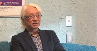 Makoto Tezuka, Japon sineması, animasyon, görsel sanatlar ve popüler kültür alanlarında çalışmalar yapan yönetmen, yapımcı ve sanatçıdır. Aynı zamanda modern manga tarihinin en önemli isimlerinden Osamu Tezuka'nın oğlu olan Makoto Tezuka, babasının sanat mirasının korunması ve gelecek kuşaklara aktarılmasında da önemli bir rol üstlenmektedir.