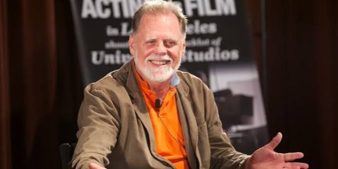 Taylor Hackford, Amerikan sinemasında özellikle dram, suç, biyografi ve gerilim türlerindeki çalışmalarıyla tanınan başarılı bir film yönetmeni, yapımcı ve senaristtir. Hollywood'da uzun yıllara yayılan kariyeri boyunca farklı türlerde filmler yöneten Hackford, yalnızca ticari başarıya odaklanan bir yönetmen olmak yerine karakterlerin psikolojisini, toplumsal çatışmaları ve insan ilişkilerini merkeze alan yapımlara imza atmıştır.