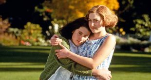 Cennet Yaratıkları (Heavenly Creatures), 1994 yılında Yeni Zelanda'da çekilen ve yönetmen Peter Jackson'ın kariyerinde önemli bir kırılma noktası oluşturan sıra dışı bir dram filmidir. Gerçek bir olaydan esinlenen yapım; ergenlik, arkadaşlık, hayal gücü, aile baskısı, özgürlük arzusu ve gerçeklikle fantezi arasındaki sınırların giderek belirsizleşmesi üzerine yoğunlaşır. Başrollerini daha sonra dünya sinemasının önemli oyuncuları arasına girecek Kate Winslet ile Melanie Lynskey'nin paylaştığı film, iki genç oyuncunun sinemadaki ilk önemli adımı olması açısından da özel bir yere sahiptir.
