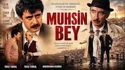 Türk sinemasının klasikleşmiş yapımları arasında özel bir yere sahip olan Muhsin Bey, yalnızca bir müzik dünyası hikâyesi anlatan film değildir. Yavuz Turgul'un yazıp yönettiği 1987 yapımı film; İstanbul'un değişen yüzünü, gelenek ile yenilik arasındaki çatışmayı, şöhret arzusunu, müzik piyasasının dönüşümünü ve insanın kendi değerlerini koruma mücadelesini aynı hikâye içinde buluşturur.