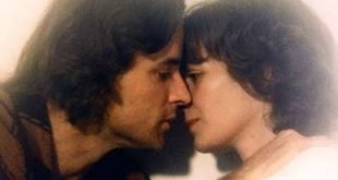 Bazı filmler büyük olayları anlatırken insanın hayatındaki küçük kırılmaları arka plana iter. Bazıları ise tek bir ayrılığın, bir insanın kendisine bakışını nasıl değiştirebileceğini izler. 1974 yapımı John’s Wife, ikinci gruba dahil olan, karakter gelişimini merkezine alan Fransız dramlarından biridir. Filmin özgün adı La Femme de Jean olup yönetmen koltuğunda Yannick Bellon bulunur.