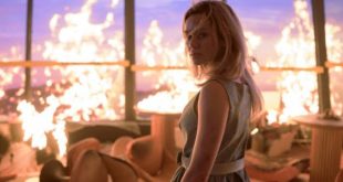 Son Durak: Kan Bağı (Final Destination: Bloodlines), 2025 yapımı doğaüstü korku sinemasının dikkat çeken örneklerinden biri olarak Son Durak serisini yeniden izleyici karşısına çıkarıyor. Zach Lipovsky ve Adam B. Stein tarafından yönetilen film, senaryosunu Guy Busick ve Lori Evans Taylor'ın kaleme aldığı bir yapım. Serinin altıncı filmi olan Son Durak: Kan Bağı, önceki filmlerde olduğu gibi ölümün kaçınılmazlığı fikrini merkeze alırken bu kez hikâyeyi aile bağları, geçmiş ve kuşaklar arasında aktarılan bir kader üzerinden şekillendiriyor.