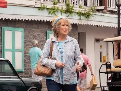 Bazı filmler gerçek bir olayın kendisini anlatır, bazıları ise o olayın arkasındaki sistemi anlamaya çalışır. The Laundromat ikinci gruba daha yakın bir yapım. Steven Soderbergh'in yönettiği, Scott Z. Burns'ün senaryosunu kaleme aldığı 2019 tarihli film, dünya finans sisteminin çoğu insan tarafından görülmeyen taraflarını kara mizah ve hiciv aracılığıyla ele alıyor.