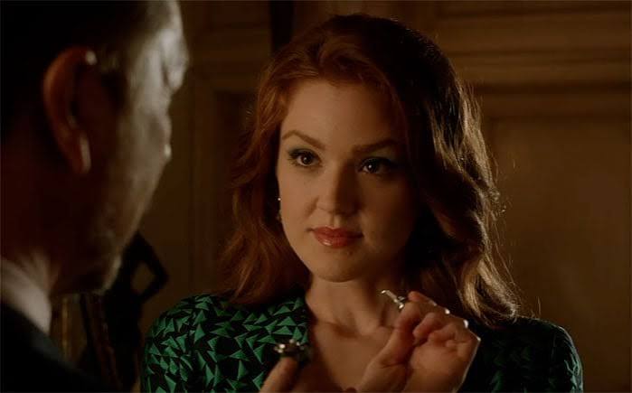 Amerikalı oyuncu ve model Maggie Geha, özellikle televizyon dünyasında canlandırdığı karakterlerle tanınan başarılı isimlerden biridir. Kariyerinde hem sinema hem de televizyon projelerine yer veren Geha, farklı türlerdeki yapımlarda üstlendiği roller sayesinde geniş bir izleyici kitlesine ulaşmıştır. Oyuncunun adının en çok duyulmasını sağlayan yapım ise DC Comics evreninden esinlenen Gotham dizisidir.