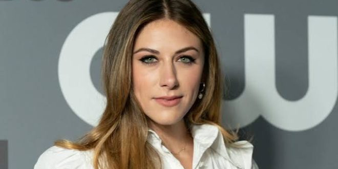 Perry Mattfeld, özellikle televizyon dizilerindeki başarılı performanslarıyla tanınan Amerikalı oyunculardan biridir. Kariyerine oyunculukla başlamadan önce dans ve sahne sanatlarıyla ilgilenen Mattfeld, çocukluk yıllarında edindiği bu deneyimleri ilerleyen dönemlerde oyunculuk çalışmalarına taşıdı.
