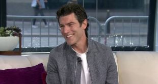 Televizyon komedilerinin sevilen yüzlerinden biri olan Max Greenfield, özellikle New Girl dizisinde canlandırdığı Schmidt karakteriyle geniş bir hayran kitlesine ulaşan Amerikalı oyuncudur. Kariyerine küçük televizyon rolleriyle başlayan Greenfield, yıllar içerisinde komedi, drama ve seslendirme gibi farklı alanlarda kendisini göstererek Hollywood'un tanınan isimleri arasında yer aldı.