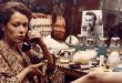 Erotik edebiyat denildiğinde dünya çapında adı en çok duyulan yazarlardan biri Emmanuelle Arsandır. Özellikle 1950'lerin sonlarında yayımlanan Emmanuelle romanı, yazarını uluslararası ölçekte tanınan bir edebiyat figürüne dönüştürürken, aynı zamanda sinema dünyasında uzun yıllar yaşayacak bir karakterin ortaya çıkmasını sağladı. Romanın 1974 yılında Just Jaeckin tarafından beyazperdeye aktarılması ve Sylvia Kristel'in Emmanuelle karakterini canlandırması, bu edebî çalışmanın popüler kültürdeki etkisini daha da büyüttü.