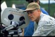 Hollywood'da bazı yönetmenlerin kariyerleri, yalnızca yönettikleri filmler üzerinden açıklanamayacak kadar geniştir. Joe Johnston da bu isimlerden biridir. Yönetmenlik koltuğuna oturmadan önce özel efekt, görsel tasarım ve konsept çalışmaları alanında önemli deneyimler kazanan Johnston, sinema dünyasında farklı görevleri bir arada yürüten yaratıcı isimlerden biri olmuştur.
