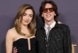 Amerikalı oyuncu Peyton List, televizyon dünyasında farklı türlerdeki yapımlarda üstlendiği rollerle dikkat çeken isimlerden biridir. 8 Ağustos 1986'da Boston, Massachusetts'te doğan oyuncu, sanat kariyerine oldukça erken yaşlarda başladı. Modellik ve bale eğitimiyle şekillenen çocukluk döneminin ardından kamera karşısına geçen List, özellikle uzun soluklu televizyon projelerinde edindiği deneyim sayesinde oyunculuk kariyerini adım adım geliştirdi.