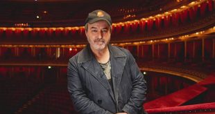 Sinema izleyicisi çoğu zaman bir filmin yönetmenini, oyuncularını veya senaristini hatırlarken, hikâyenin duygusal atmosferini oluşturan bestecinin adını ikinci planda bırakabilir. Oysa gerilim, heyecan, korku, kahramanlık ya da romantizm gibi duyguların seyirciye aktarılmasında film müziklerinin büyük bir payı vardır. David Arnold, bu açıdan değerlendirildiğinde modern sinemanın en dikkat çekici bestecilerinden biridir.