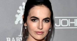 Hollywood’da çocuk yaşta kamera karşısına geçen oyuncuların kariyerlerini yetişkinlik döneminde aynı istikrarla sürdürmeleri her zaman kolay değildir. Ancak Camilla Belle, bu geçişi gerçekleştirebilen isimler arasında yer alır. Henüz küçük yaşlarda televizyon ve sinema projelerinde görünmeye başlayan Amerikalı oyuncu, zaman içerisinde farklı türlerdeki yapımlarda rol alarak kendisine geniş bir filmografi oluşturmuştur.